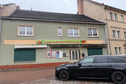 Haus verkaufen - 145.000,00&nbsp;EUR Kaufpreis, ca.&nbsp; 180,00&nbsp;m&sup2; in Arnstein (PLZ: 06456)