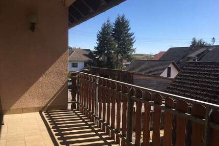 Wohnung zum Kaufen in Karlstadt 160.000,00 € 122.7 m²