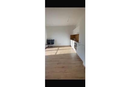 Miete Wohnung - 700,00&nbsp;EUR Kaltmiete, ca.&nbsp; 100,00&nbsp;m&sup2;&nbsp;Wohnfl&auml;che in Teltow (PLZ: 14513)