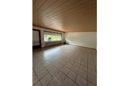 Wohnung zu vermieten - 1.200,00&nbsp;EUR Kaltmiete, ca.&nbsp; 95,00&nbsp;m&sup2; in Oberzent (PLZ: 64760)