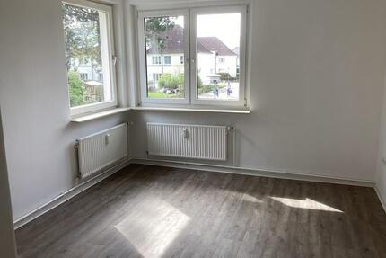 Neue Wohnung, neues Glück! Individuelle 3-Zimmer-Wohnung - Lübeck Kücknitz