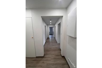 Vollmodernisierte Wohnung mit großzügigem Balkon - Leer (Ostfriesland)