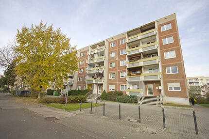 Ganz unten, 4 Zimmer inkl. Einbauküche. - Halle (Saale) Silberhöhe