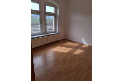 Helle 4-Raum-Wohnung mit 92 m² in Laucha – ideal für Familien - Weißenfels