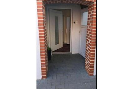 NEU Haus Sanierte Doppelgaushälfte Garage Garten Terasse - Elmshorn