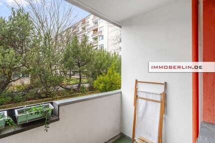 Wohnung zum Kaufen in Berlin Buckow 135.000,00 € 33 m² - Berlin / Buckow