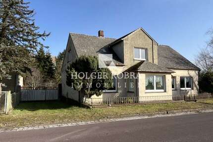 Haus zum Kaufen in Diesdorf 81.000,00 € 176.8 m²