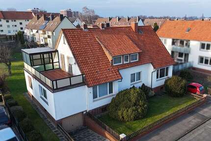 Haus zum Kaufen in Barsinghausen 140.000,00 € 214 m²