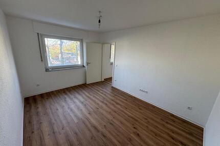 2 Zimmer Wohnung Erstbezug nach Sanierung Wesel ab sofort - Hamminkeln