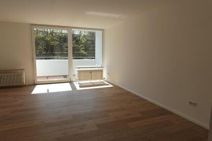 Frisch sanierte 1-Zimmer-Wohnung mit Balkon & Stellplatz in Bad H - Bad Homburg vor der Höhe Gonzenheim