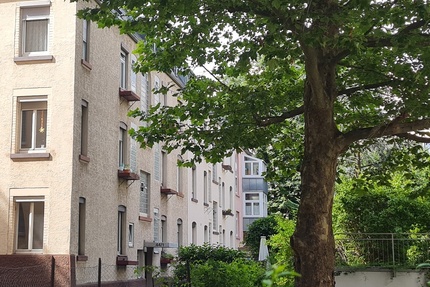 Gepflegtes 6-FH in ruhiger Lage, Nähe Zentrum Stuttgart-Bad Cannstatt - Rendite ca. 4 % netto - Stuttgart / Bad Cannstatt Bad Cannstatt (Stadtbezirk)