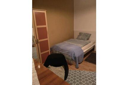 Zimmer am Getrudisplatz - 510,00&nbsp;EUR Kaltmiete, ca.&nbsp; 30,00&nbsp;m&sup2; in Düsseldorf (PLZ: 40595) Stadtbezirk 10