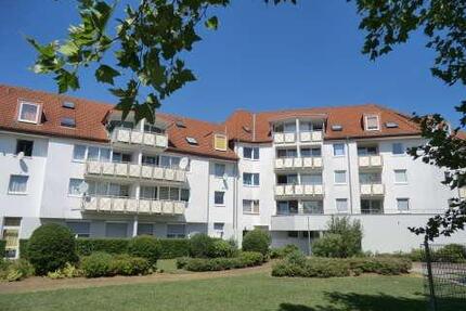 Möbliertes Dachgeschoss-Appartement im Zentrum von Dietzenbach