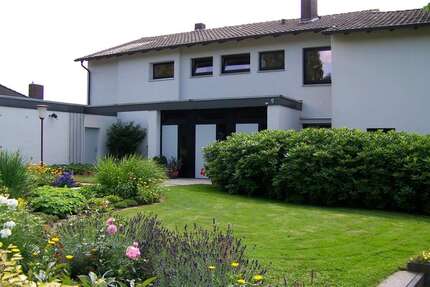 Haus zum Kaufen in Kalletal Talle 319.000,00 € 298 m² - Kalletal / Talle