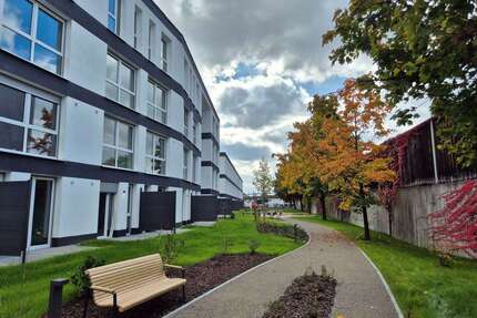 Wohnung zum Mieten in Augsburg 762,00 € 31.77 m²