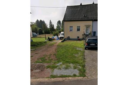 Einfamilienhaus zu vermieten - 1.100,00&nbsp;EUR Kaltmiete, ca.&nbsp; 115,00&nbsp;m&sup2; in Oberthal (PLZ: 66649)