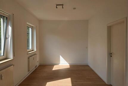 Stilvoll sanierte 2-Zi-Wohnung in gepflegtem MFH in Gelnhausen