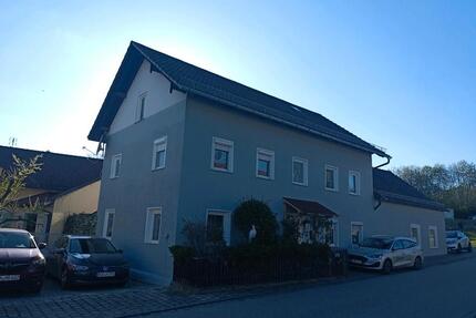 Haus mit großer Garage & Werkstatt, Garten – ca. 150 m² - Reisbach Englmannsberg