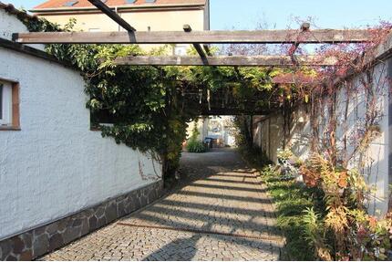 Kompakte EG-Wohnung mit EBK in Schmölln zu vermieten!