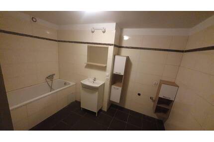 Zu verkaufen 3-Zimmer-Wohnung in Esslingen Hohenkreuz - Esslingen am Neckar St Bernhardt