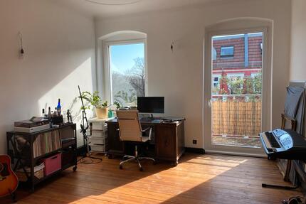 2-Zimmer Altbau + Balkon | ab 01.11. | 1.190 € all-in | THF - Berlin Neukölln