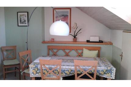 helle 2 Zimmer DG-Wohnung zur Miete - Karlskron