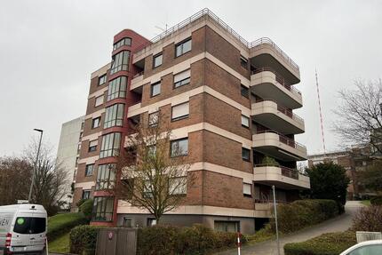 Frisch renovierte 1,5 Zimmer-Wohnung mit großem Balkon ins Grüne - Mühlacker