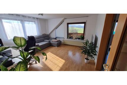 Wohnung 53m² im Grünen mit Balkon, schöner Aussicht & Garage - Niederburg