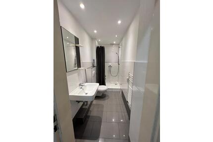 6 Zimmer Wohnung WG und Monteur geeignet - Bremen Hemelingen