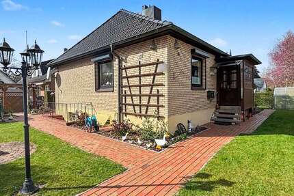 Haus zum Kaufen in Ahrensburg 429.000,00 € 90 m²