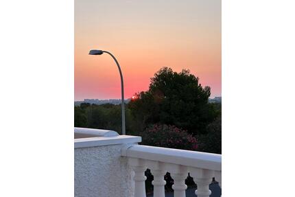 Reihenhaus mit Seeblick & großem Potenzial – La SiestaTorrevieja - Ober-Olm