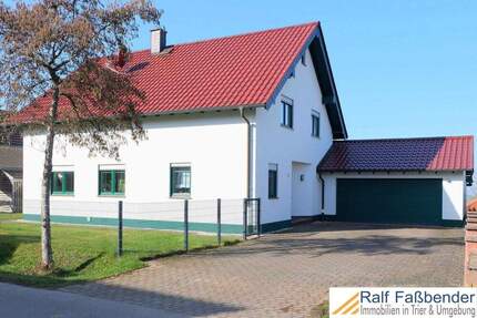 Osburg, freistehendes u. gepflegtes Einfamilienhaus mit Garten u. Doppelgarage.