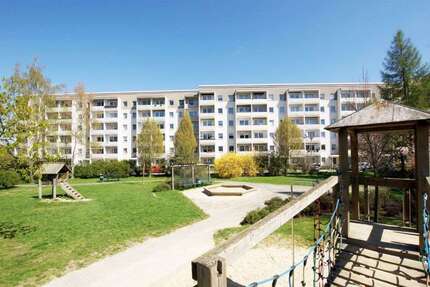 Wohnung zum Mieten in Plauen 298,39 € 56.3 m²