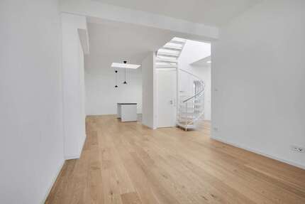 Wohnung zum Mieten in Berlin 2.624,00 € 104.94 m²