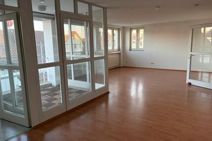 Schöne 2 Zimmer Wohnung Nähe Krankenhaus - Straubing