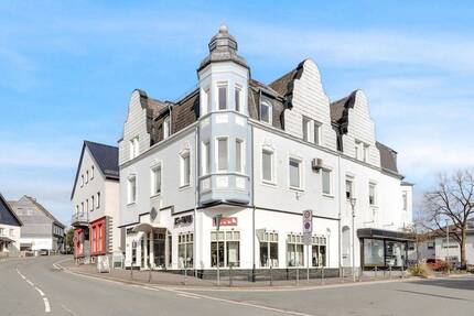 Stadtbildprägendes saniertes Mehrfamlienhaus im Herzen von Halver