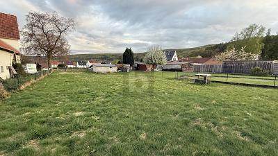 880 M² MIT GENEHMIGTEM BAUANTRAG IN RUHIGER LAGE - Reinhardshagen