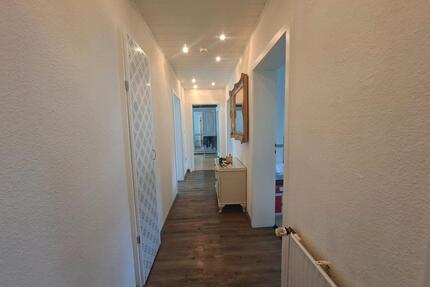 Großzügige Wohnung 4 Zi.-Whg. mit Balkon - Datteln