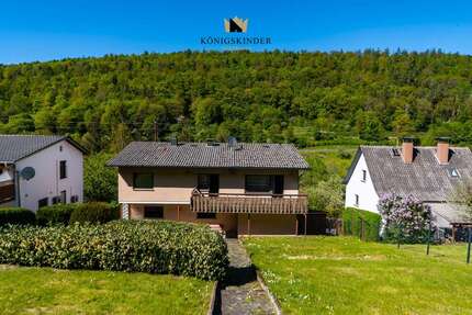 Haus zum Kaufen in Walldürn 214.000,00 € 196 m²