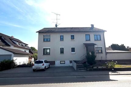 Kernsarniertes Zweifamilienhaus mit Entwicklungspotenzial - Bermatingen