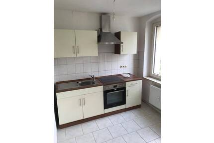 Gemütliche schöne 2-R-Wohnung 1.OG mit Balkon EBK.ca.40 m² in MD- Sudenburg zu vermieten . - Magdeburg