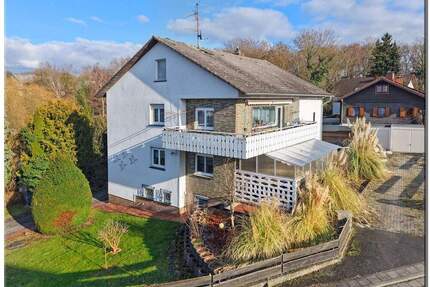 Viel Platz für 2 Familien, Autos und vieles mehr in schöner Wohnlage von Felsberg Gensungen - Felsberg / Gensungen