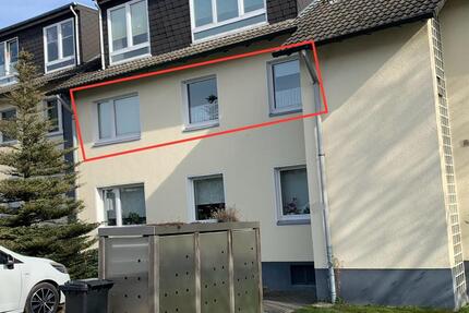 Renovierte 2-Zimmer-Wohnung mit Balkon und Teichblick - Velbert Velbert-Mitte