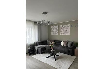 Helle 3 Zimmerwohnung mit Balkon und Einbauküche - Nürnberg Eberhardshof