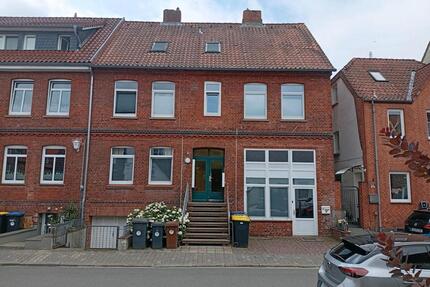 Renditestarkes Mehrfamilienhaus: Voll vermietet & Top-Lage - Lüneburg Ebensberg