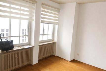2-Zimmer Wohnung - 640,00&nbsp;EUR Kaltmiete, ca.&nbsp; 64,00&nbsp;m&sup2; in Kastellaun (PLZ: 56288)