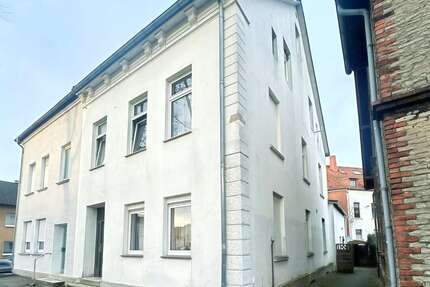 Haus zum Kaufen in Lage 329.000,00 € 200 m²