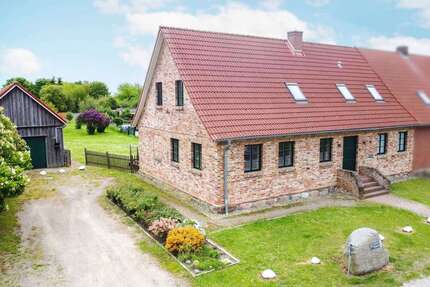 Haus zum Kaufen in Walkendorf 399.000,00 € 186.21 m²