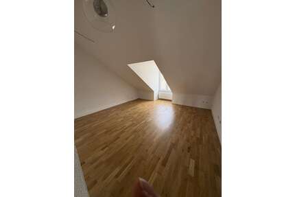 Wohnung zum Mieten in Frankfurt 1.212,00 € 48.5 m²