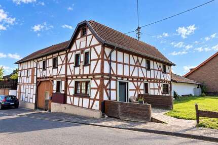 Haus zum Kaufen in Grafschaft 179.000,00 € 100 m²